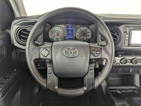 Used 2018 Toyota Tacoma SR image 16