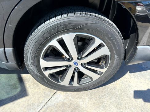 Used 2019 Subaru Outback 2.5i Limited image 65