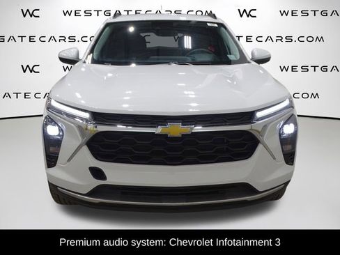 Used 2024 Chevrolet Trax LT FWD image 4