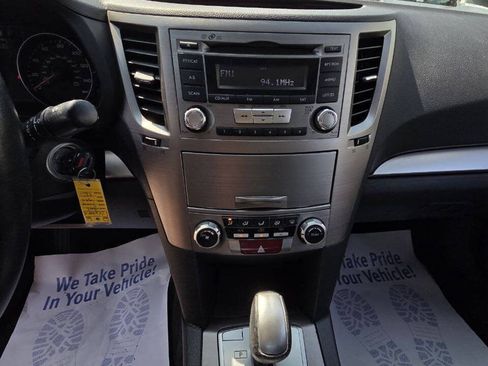 Used 2013 Subaru Legacy 2.5i Premium w/ All-Weather Pkg AWD/4WD image 19