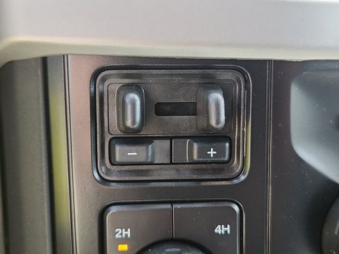 New 2026 Ford F250 XLT w/ FX4 Off-Road Package AWD/4WD image 16