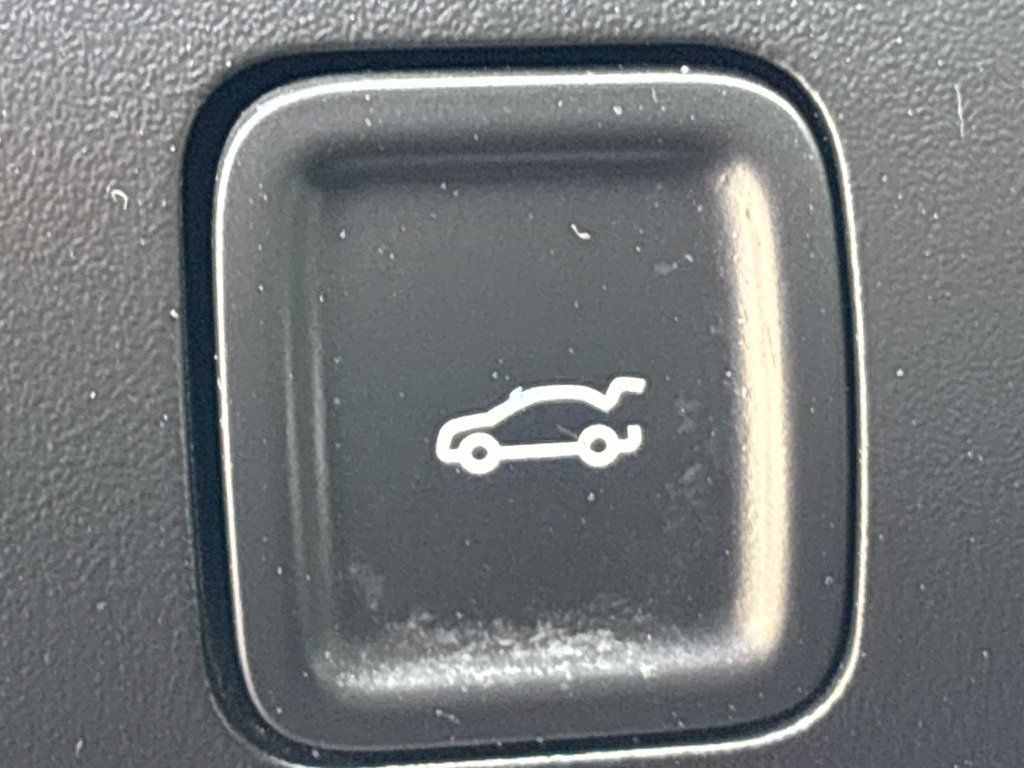 Used 2018 Chevrolet Impala LT w/ LT Leather Package FWD image 25
