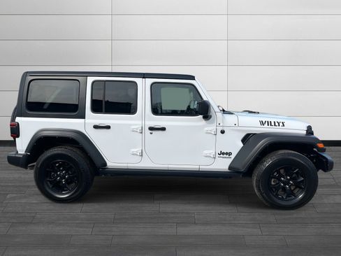Used 2022 Jeep Wrangler Unlimited Sport image 2