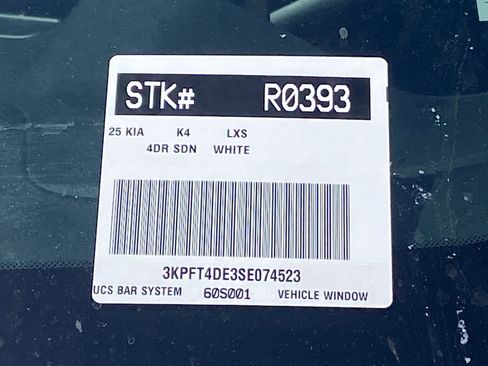 Used 2025 Kia K4 LXS image 10