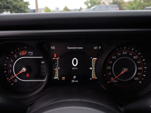 Used 2026 Jeep Wrangler Unlimited Rubicon w/ Xtreme 35 Tire Package AWD/4WD image 19