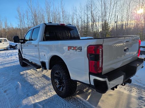 Used 2023 Ford F350 Lariat w/ Lariat Ultimate Package image 5