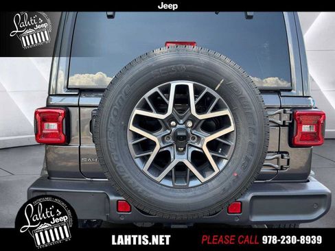 New 2025 Jeep Wrangler Unlimited Sahara image 24