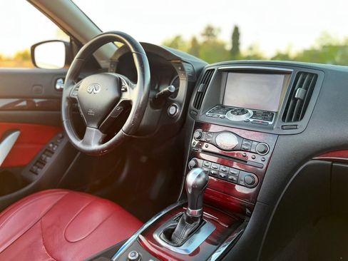 Used 2010 INFINITI G37 Anniversary Edition RWD image 26