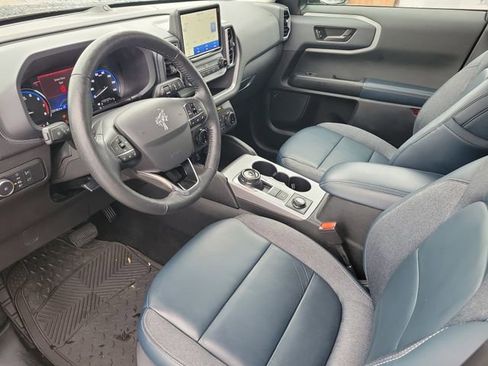 Used 2022 Ford Bronco Sport Outer Banks w/ Tech Package AWD/4WD image 11