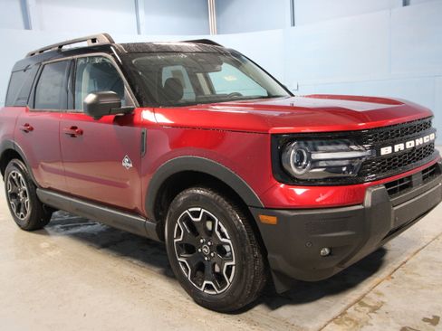 New 2025 Ford Bronco Sport Outer Banks w/ Outer Banks Tech Package+ image 1