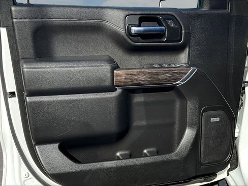 Used 2020 Chevrolet Silverado 1500 LT Trail Boss image 13