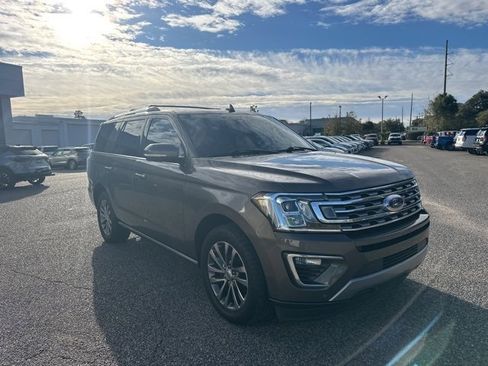 Used 2018 Ford Expedition Limited w/ Equipment Group 301A image 3