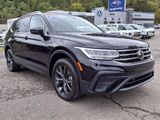 Certified 2024 Volkswagen Tiguan SE image 2