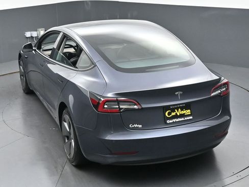 Used 2022 Tesla Model 3 Standard Range image 40