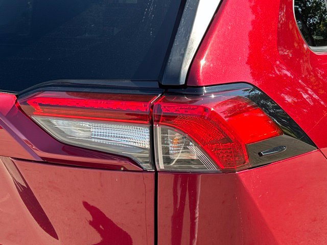 Used 2019 Toyota RAV4 XLE w/ All Weather Liner Package AWD/4WD image 10