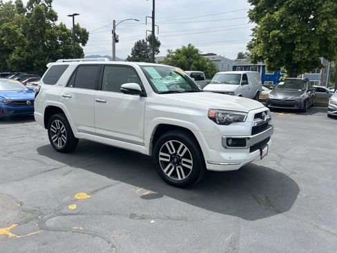 Certified 2017 Toyota 4Runner Limited AWD/4WD image 7