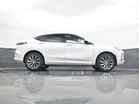 Used 2026 Buick Envista Avenir FWD image 24