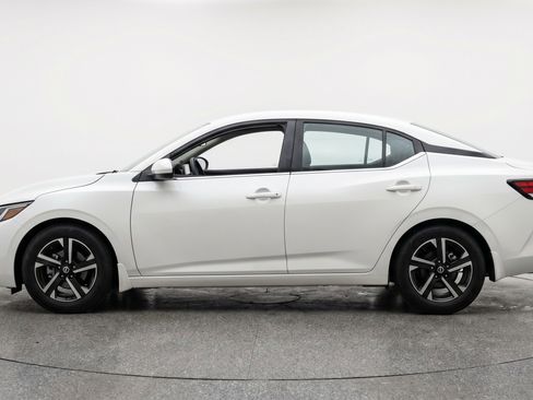 Used 2025 Nissan Sentra SV image 5