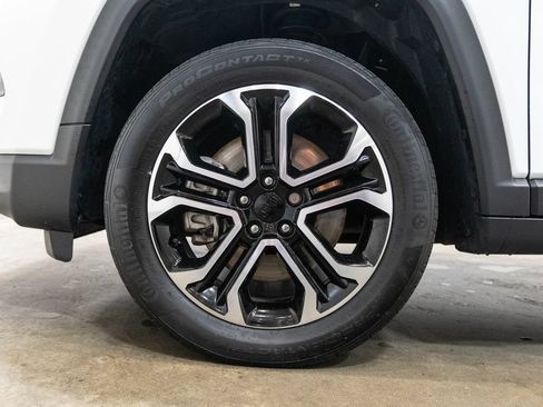 Used 2023 Jeep Compass Limited w/ Sun and Sound Group AWD/4WD image 11