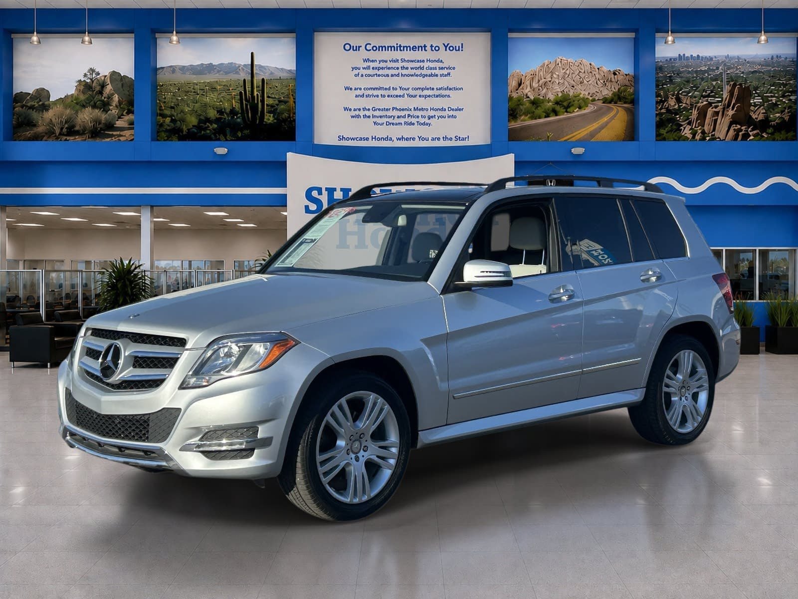Used 2015 Mercedes-Benz GLK 350 2WD image 2