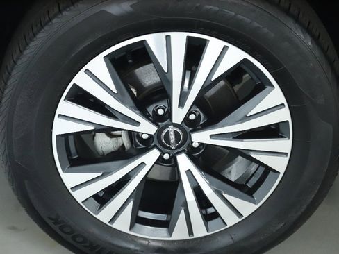 Certified 2023 Nissan Rogue SV image 37