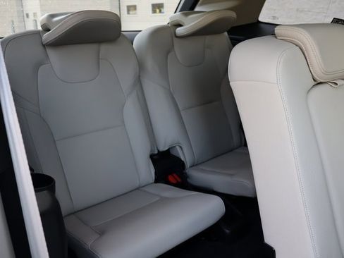 Used 2025 Volvo XC90 B6 Plus w/ Protection Package Premier image 32