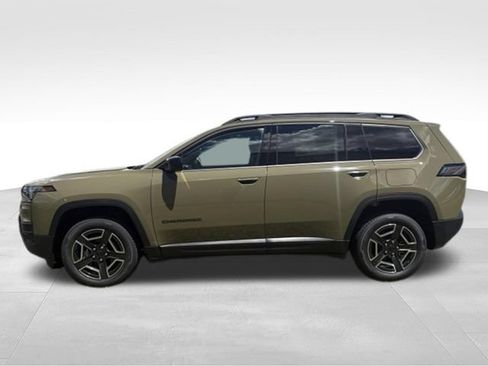 New 2026 Jeep Cherokee Laredo AWD/4WD image 13