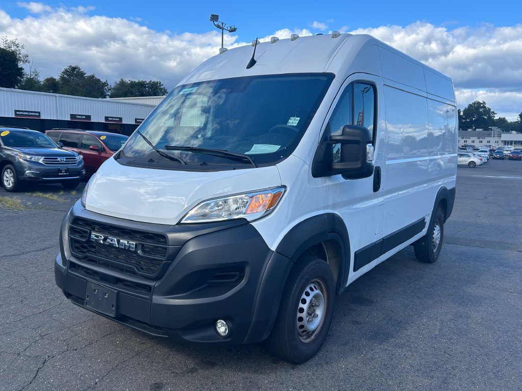 Used 2024 RAM ProMaster 2500 w/ Convenience Group FWD image 1