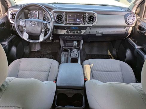 Used 2021 Toyota Tacoma SR5 RWD image 15