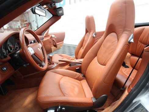 Used 2006 Porsche 911 Carrera S RWD image 15