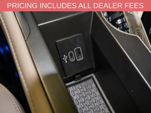 Used 2024 Lincoln Nautilus Reserve w/ Equipment Group 202A AWD/4WD image 20