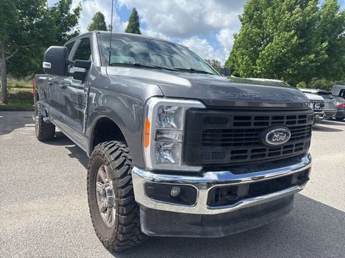 Used 2023 Ford F350 XL w/ FX4 Off-Road Package AWD/4WD image 3