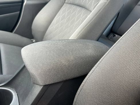 Used 2024 Toyota Corolla LE FWD image 35