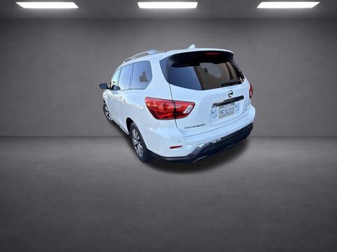 Used 2020 Nissan Pathfinder SL FWD image 11