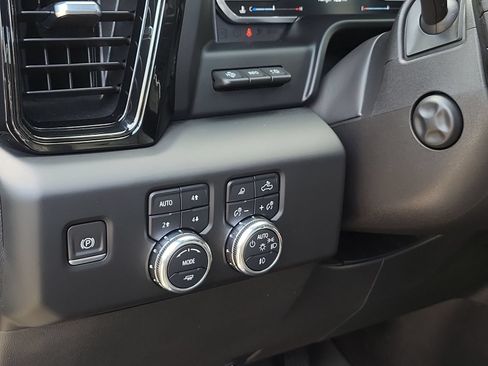 Used 2023 GMC Sierra 1500 AT4X w/ AT4X AEV Edition AWD/4WD image 17