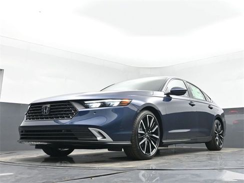 New 2025 Honda Accord Touring image 37
