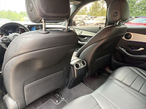 Used 2020 Mercedes-Benz GLC 300 4MATIC image 18
