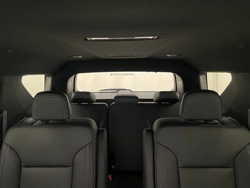 New 2026 Chevrolet Traverse LT w/ Driver Confidence Package AWD/4WD image 12