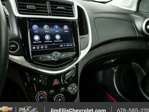 Used 2020 Chevrolet Sonic LT w/ Convenience Package FWD image 12