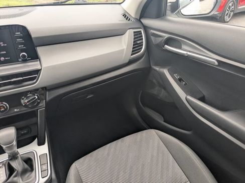 Certified 2026 Kia Seltos LX FWD image 17