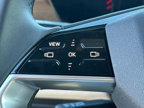 Used 2025 Audi Q6 e-tron Premium w/ Convenience Package RWD image 24