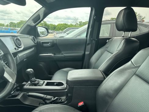 Used 2021 Toyota Tacoma 4x4 Double Cab image 30