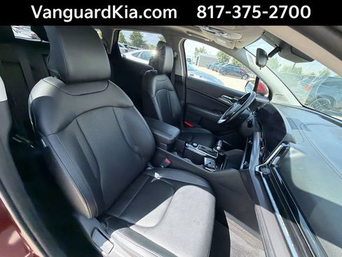 Certified 2025 Kia Sportage SX FWD image 29