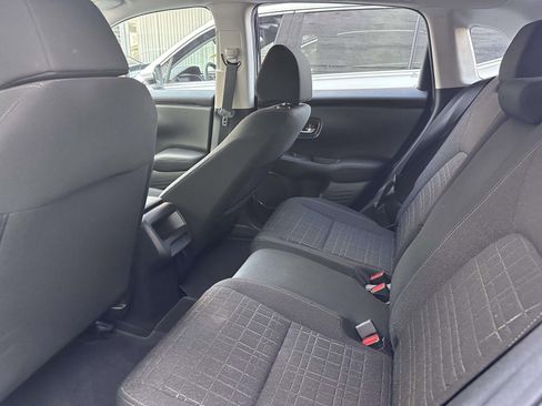 Used 2023 Honda HR-V LX image 12