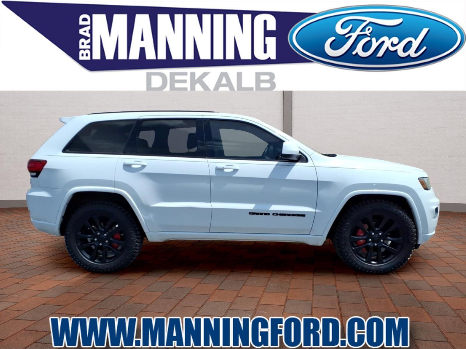 Used 2017 Jeep Grand Cherokee Altitude AWD/4WD image 1