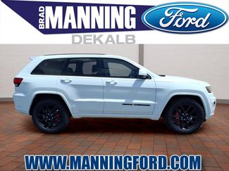 Used 2017 Jeep Grand Cherokee Altitude AWD/4WD video 1