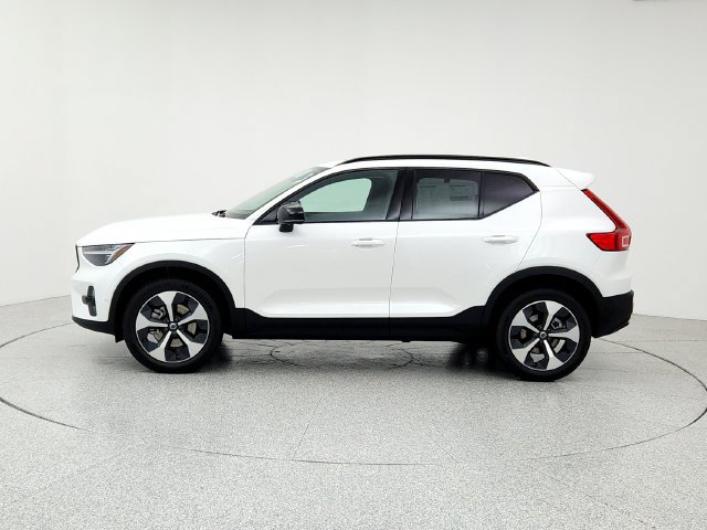 New 2026 Volvo XC40 B5 Plus w/ Protection Package Premier AWD/4WD image 8