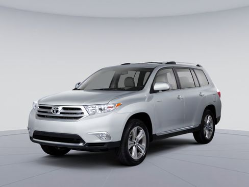Used 2013 Toyota Highlander Limited image 1
