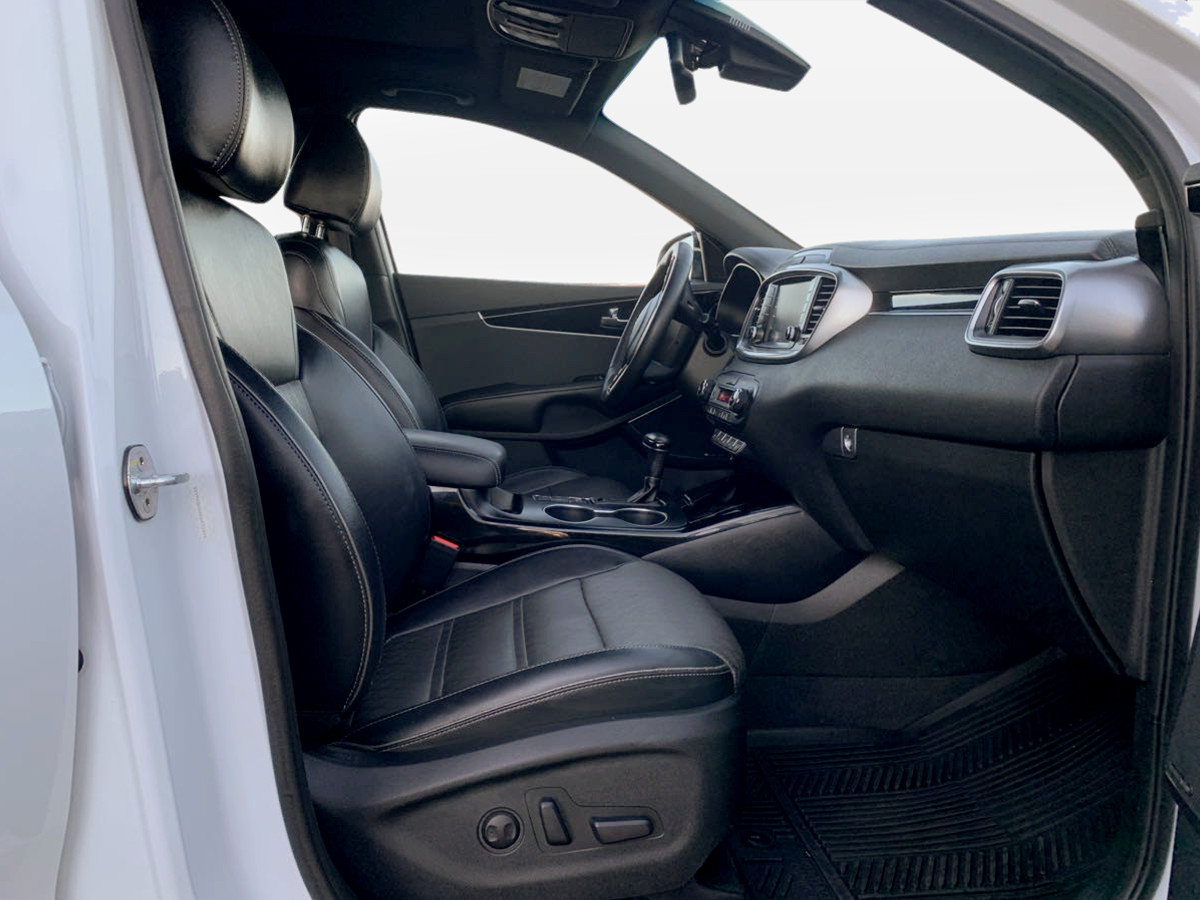 Used 2019 Kia Sorento AWD image 19