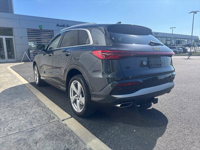 Used 2025 Audi Q5 Premium Plus w/ Premium Plus AWD/4WD image 19